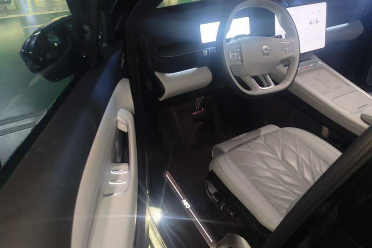 Used Nio ES6 2025 75 kWh Driver Seat