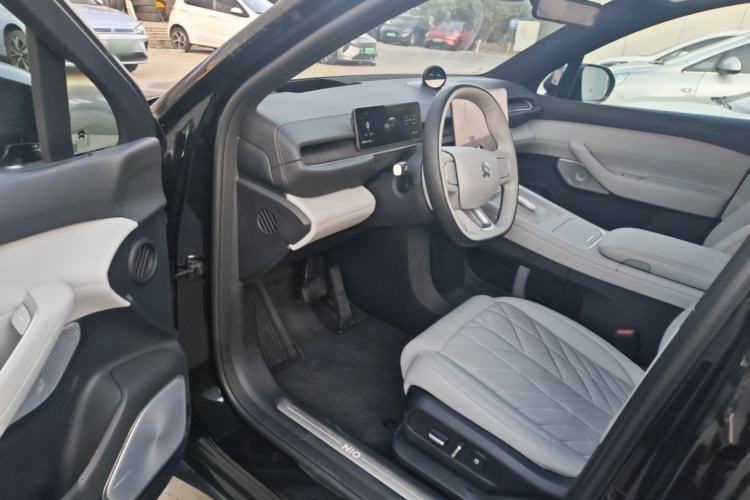 Used Nio ES6 2025 75 kWh Driver Seat