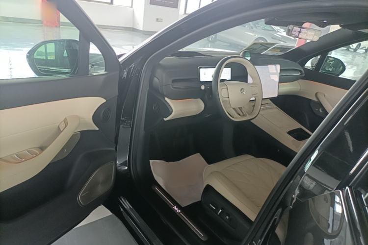 Used Nio ES6 2025 75 kWh Driver Seat