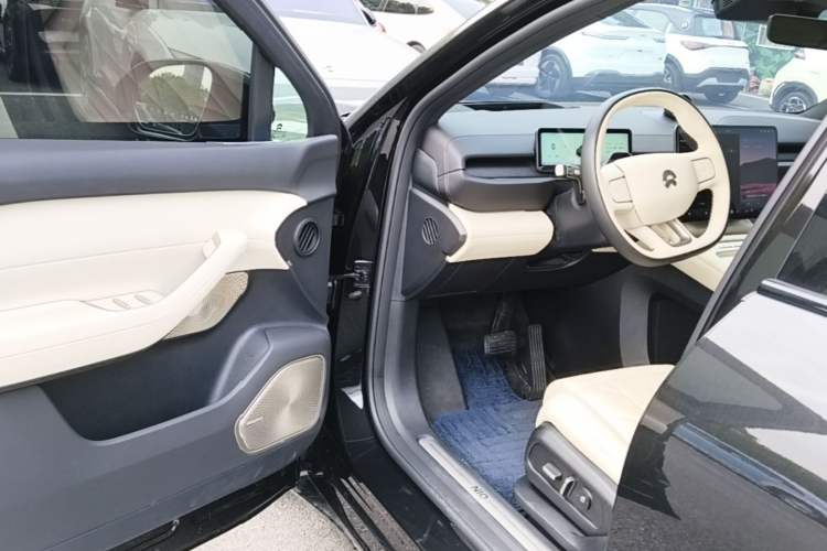 Used Nio ES6 2025 75 kWh Driver Seat