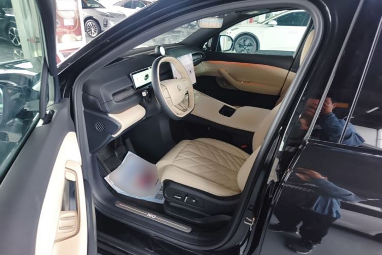 Used Nio ES6 2025 75 kWh Driver Seat