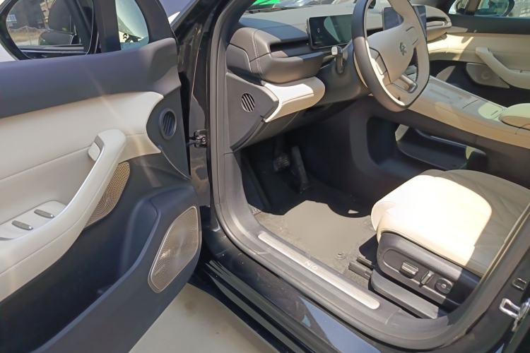 Used Nio ES6 2025 75 kWh Driver Seat
