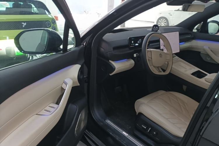 Used Nio ES6 2025 75 kWh Driver Seat