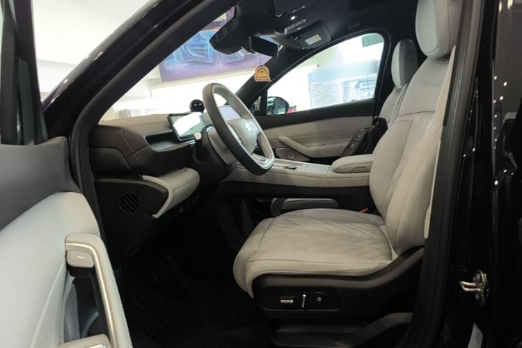 Used Nio ES6 2025 75 kWh Driver Seat