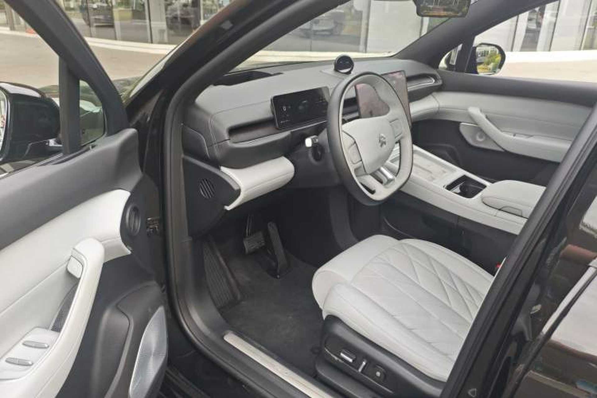 Used Nio ES6 2025 75 kWh Driver Seat