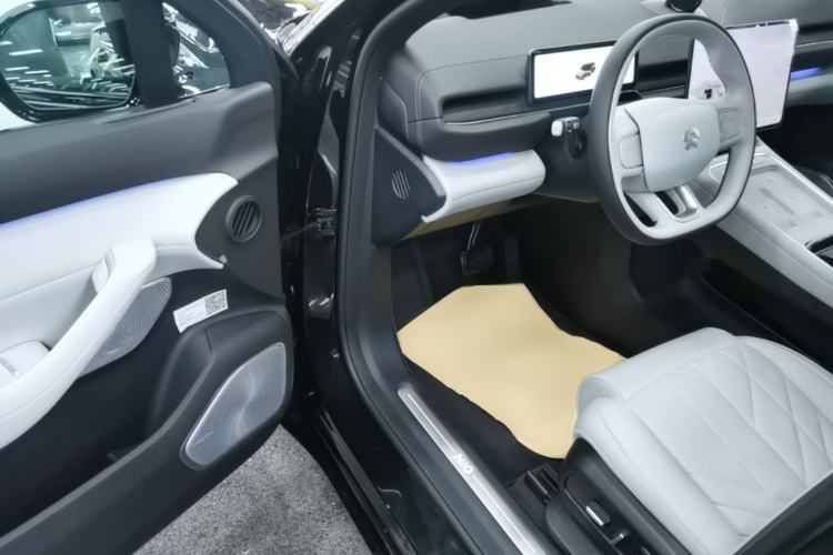 Used Nio ES6 2025 75 kWh Driver Seat