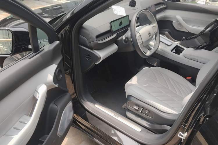 Used Nio ES6 2025 75 kWh Driver Seat