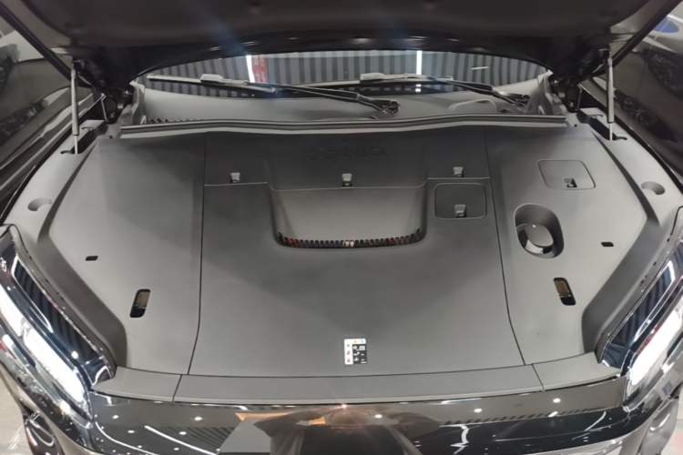 Used Nio ES6 2025 75 kWh Engine Bay