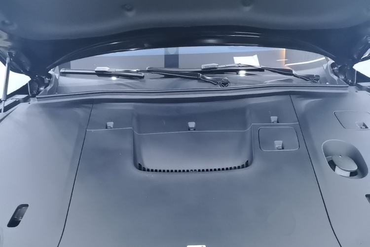 Used Nio ES6 2025 Model 100kWh 300,000th Anniversary Edition Engine Bay