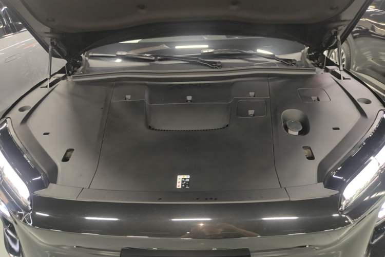 Used Nio ES6 2025 75 kWh Engine Bay