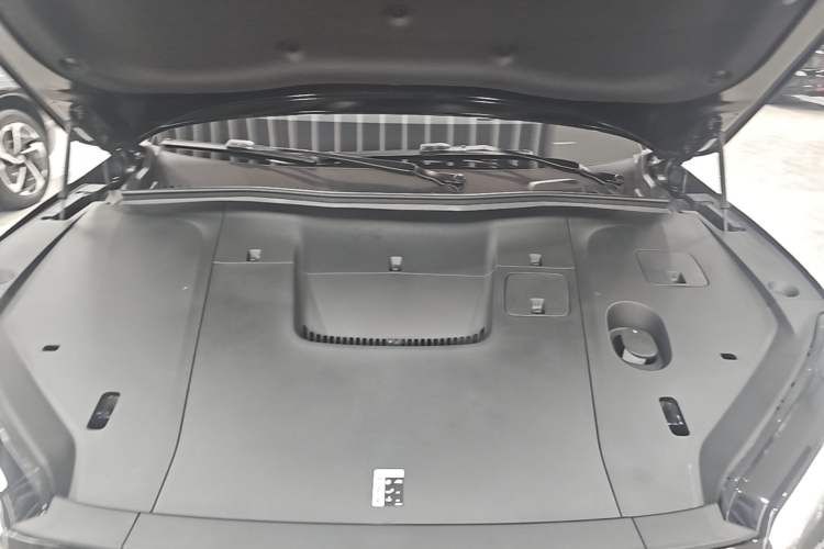 Used Nio ES6 2025 75 kWh Engine Bay
