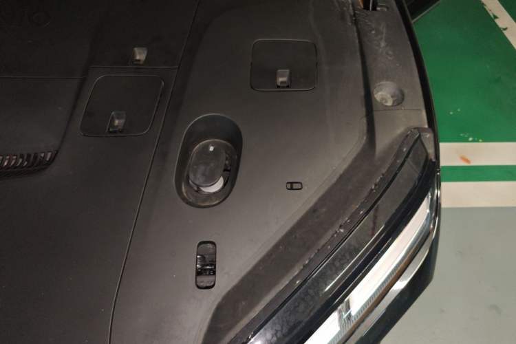 Used Nio ES6 2025 75 kWh Engine Bay Left