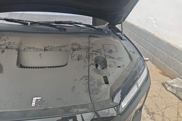 Used Nio ES6 2025 75 kWh Engine Bay Left