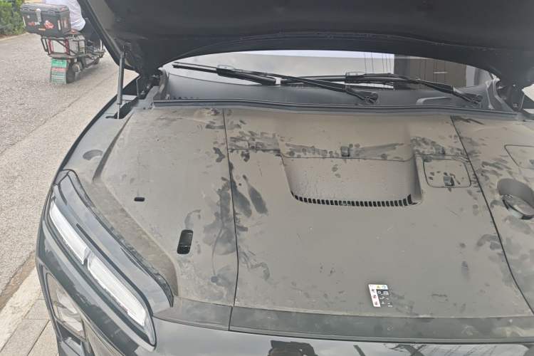 Used Nio ES6 2025 75 kWh Engine Bay Right
