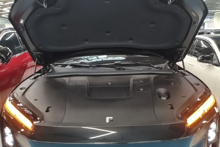Used Nio ES6 2025 75 kWh Engine Bay