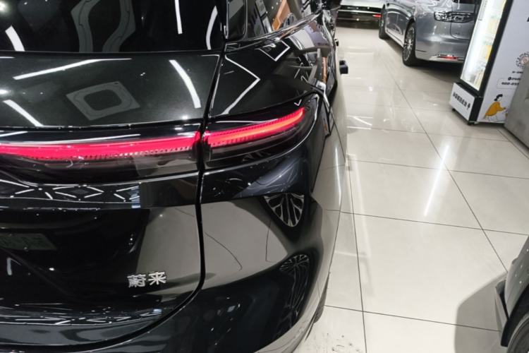 Used Nio ES6 2025 75 kWh Exterior 1