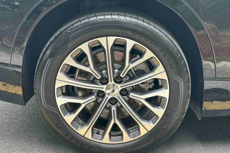 Used Nio ES6 2025 75 kWh Exterior 10