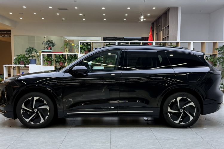 Used Nio ES6 2025 75 kWh Exterior 2
