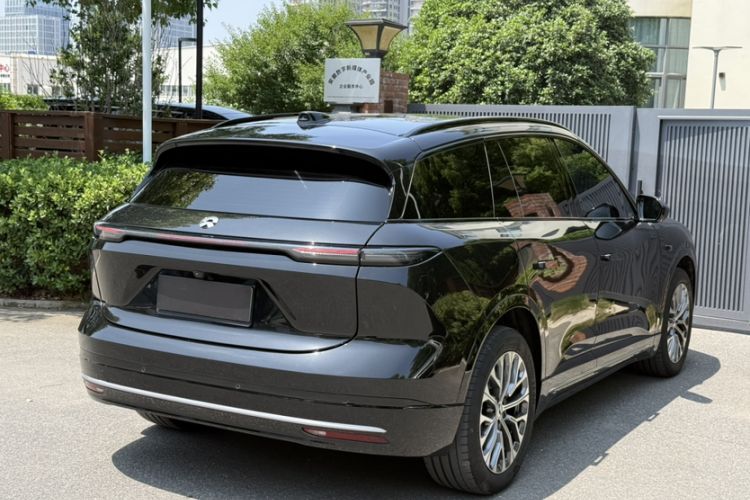Used Nio ES6 2025 75 kWh Exterior 2