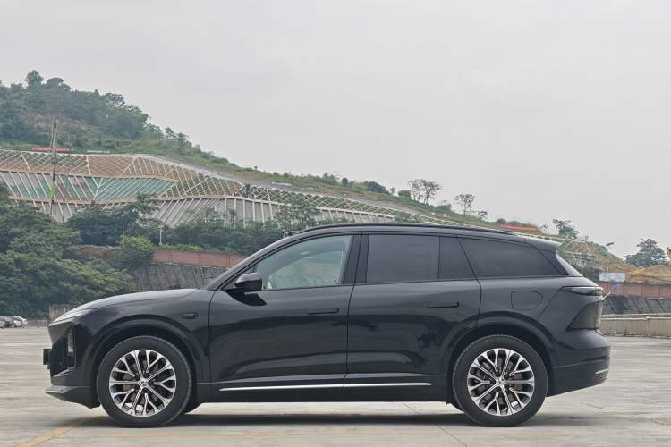Used Nio ES6 2025 75 kWh Exterior 2