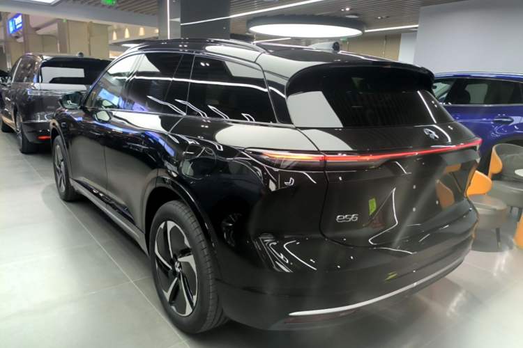 Used Nio ES6 2025 75 kWh Exterior 2