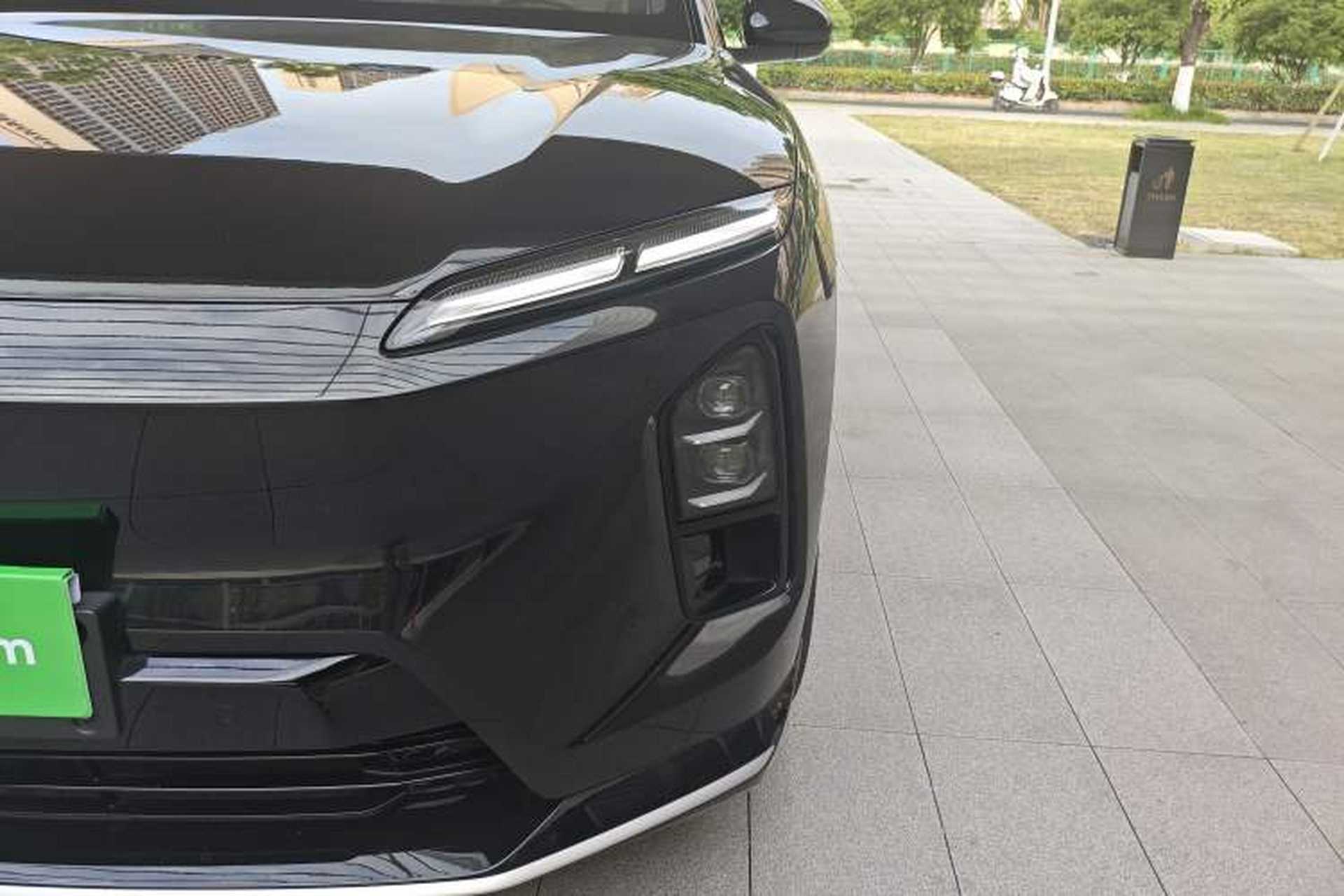 Used Nio ES6 2025 75 kWh Exterior 2