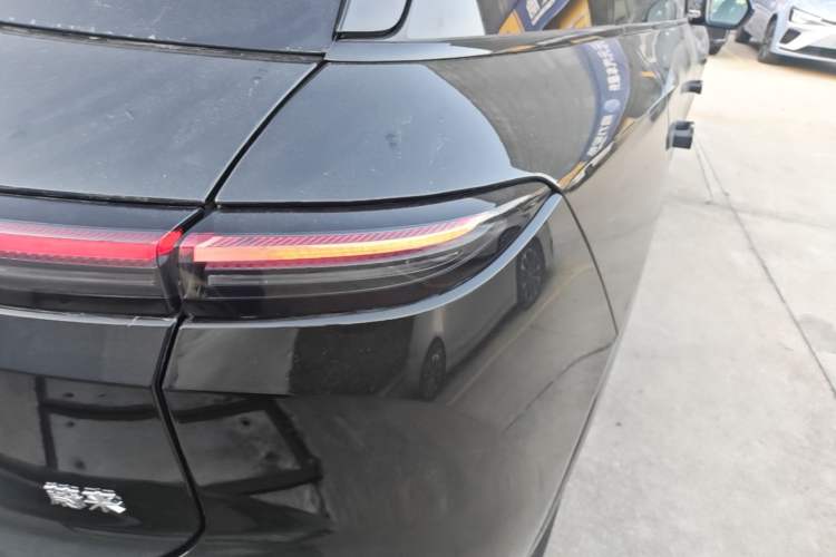 Used Nio ES6 2025 75 kWh Exterior 3