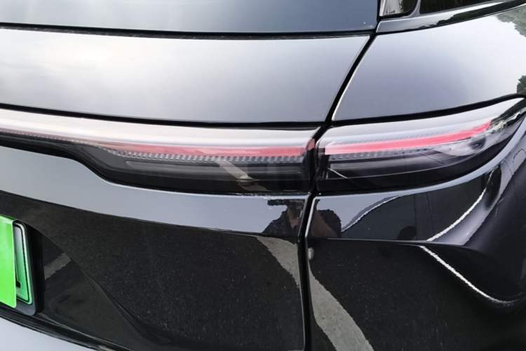 Used Nio ES6 2025 75 kWh Exterior 3