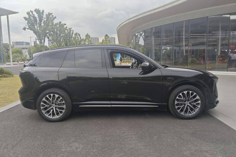 Used Nio ES6 2025 75 kWh Exterior 3