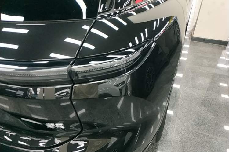 Used Nio ES6 2025 75 kWh Exterior 3