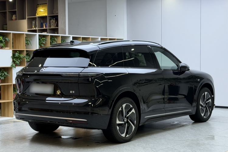 Used Nio ES6 2025 75 kWh Exterior 4
