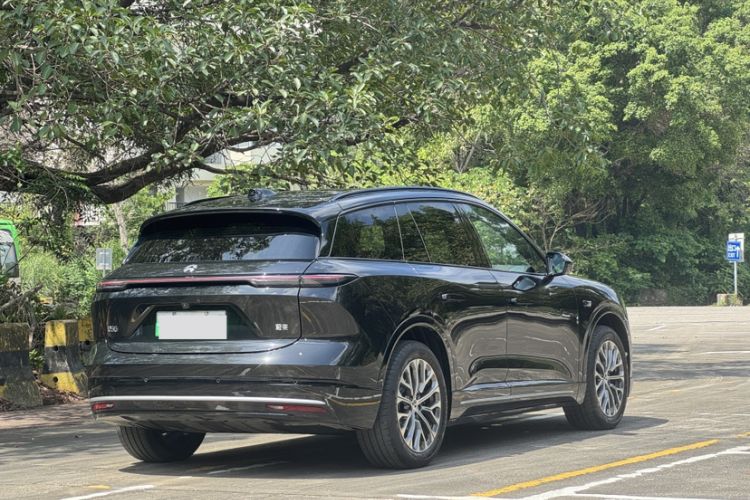 Used Nio ES6 2025 75 kWh Exterior 4