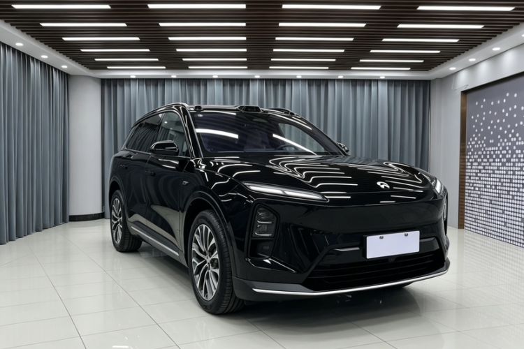Used Nio ES6 2025 75 kWh Exterior 4