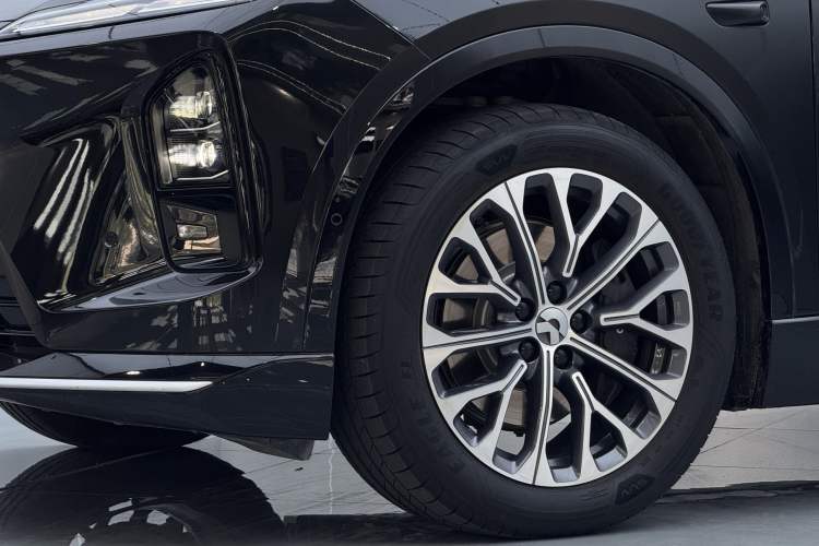 Used Nio ES6 2025 75 kWh Exterior 4
