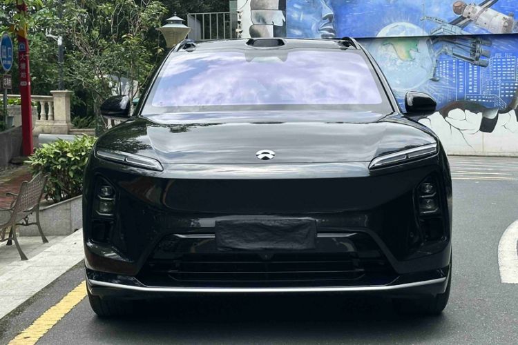 Used Nio ES6 2025 75 kWh Exterior 4