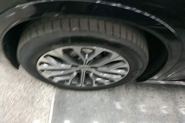 Used Nio ES6 2025 75 kWh Exterior 4
