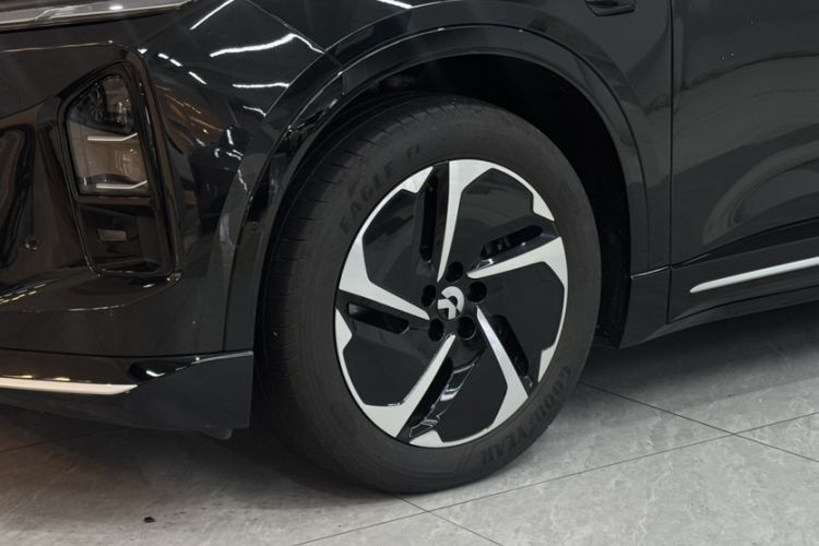 Used Nio ES6 2025 75 kWh Exterior 5