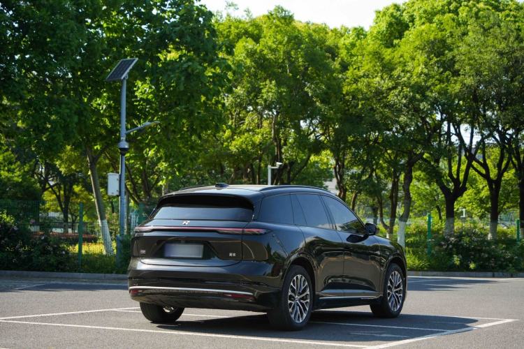 Used Nio ES6 2025 75 kWh Exterior 5