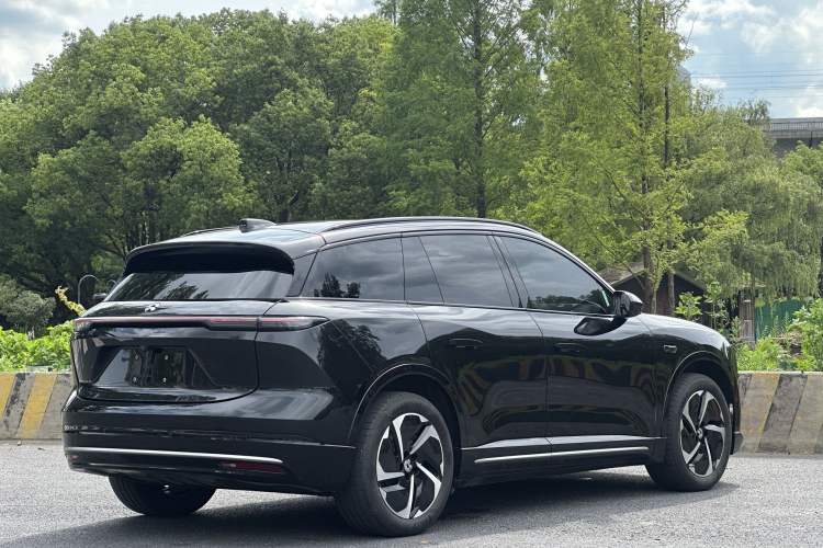 Used Nio ES6 2025 75 kWh Exterior 5