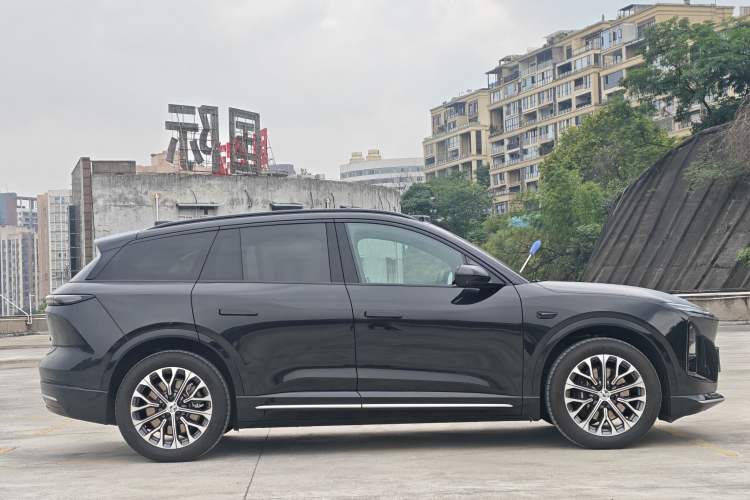 Used Nio ES6 2025 75 kWh Exterior 6