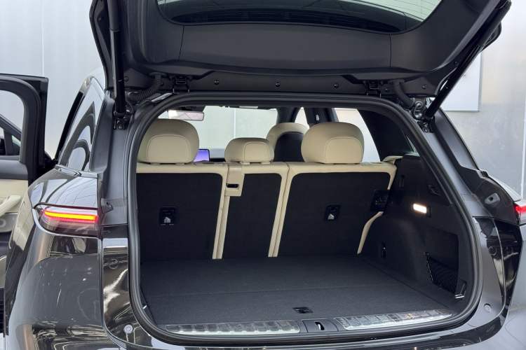 Used Nio ES6 2025 75 kWh Exterior 6