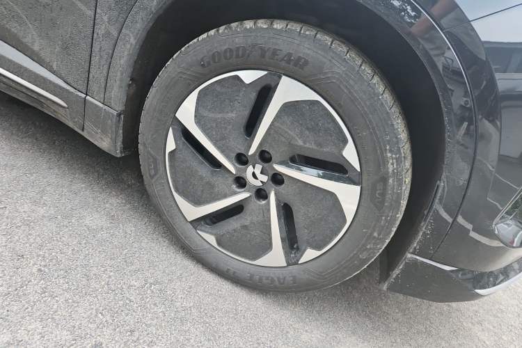 Used Nio ES6 2025 75 kWh Exterior 7