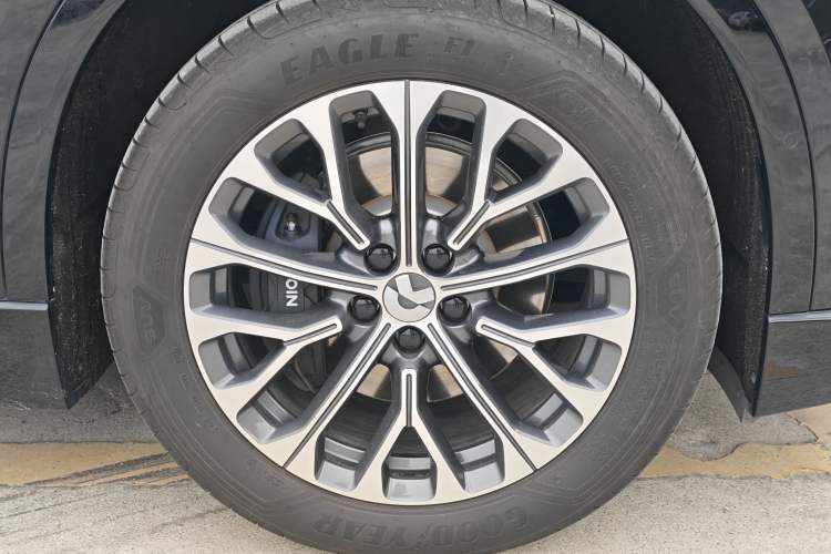 Used Nio ES6 2025 75 kWh Exterior 8