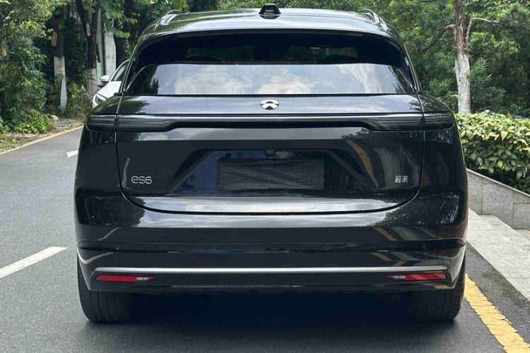Used Nio ES6 2025 75 kWh Exterior 8