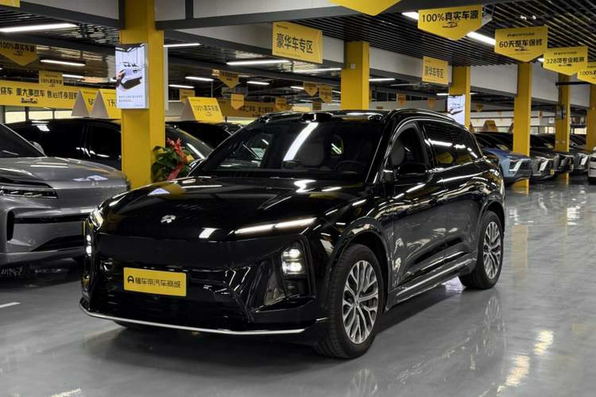 Used Nio ES6 2025 75 kWh Front Left 45 Deg
