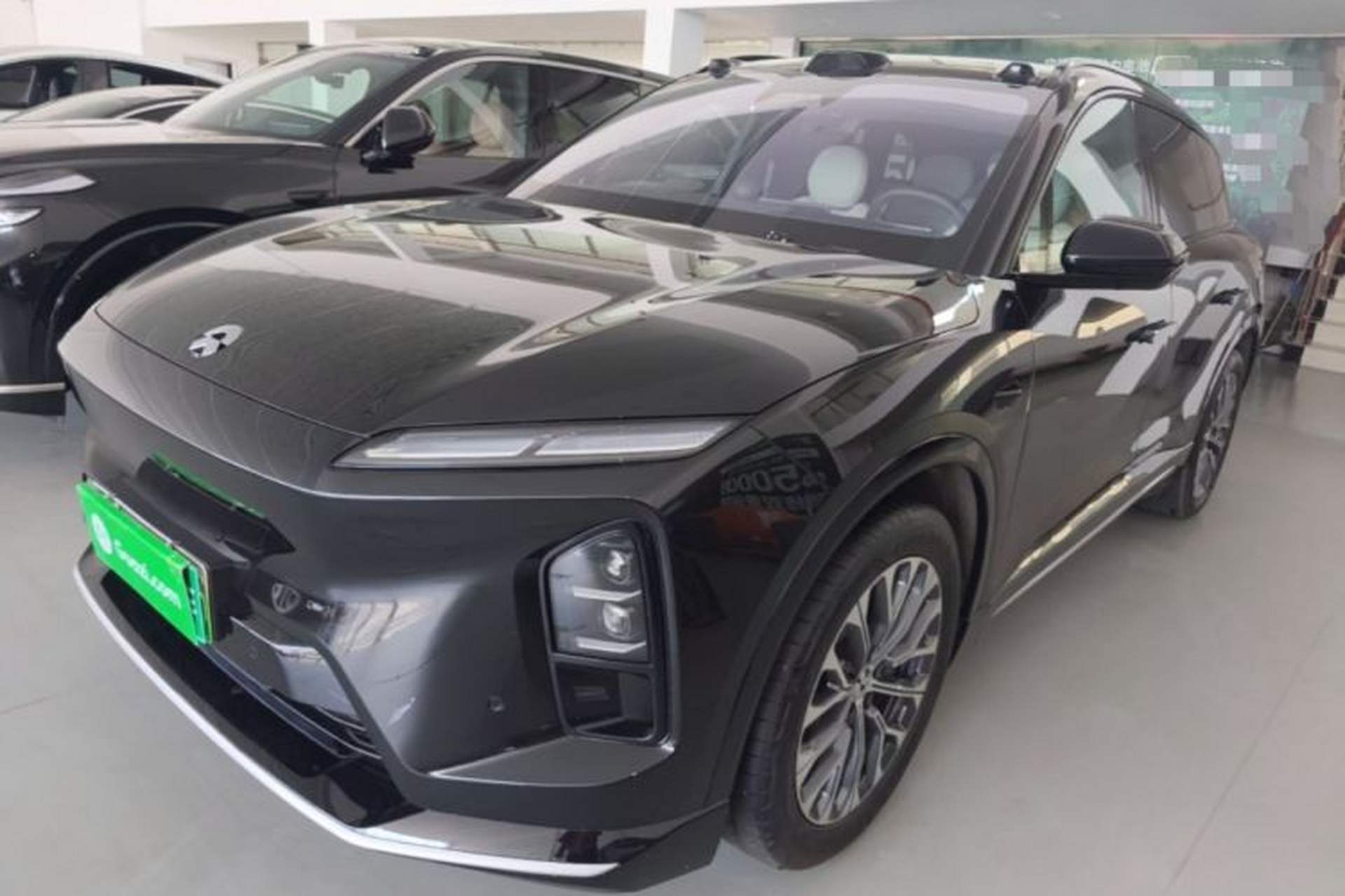 Used Nio ES6 2025 75 kWh Front Left 45 Deg
