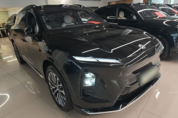 Used Nio ES6 2025 75 kWh Front Right 45 Deg