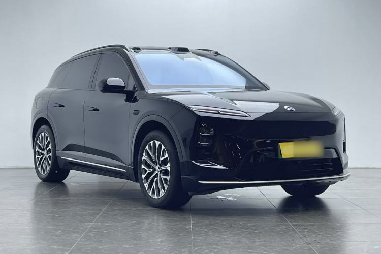 Used Nio ES6 2025 75 kWh Front Right 45 Deg