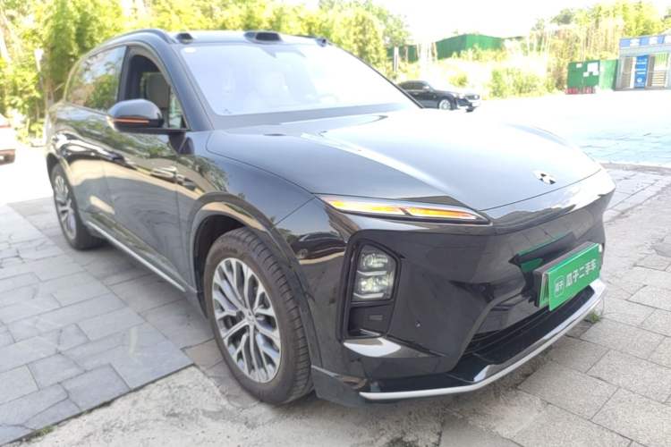 Used Nio ES6 2025 75 kWh Front Right 45 Deg