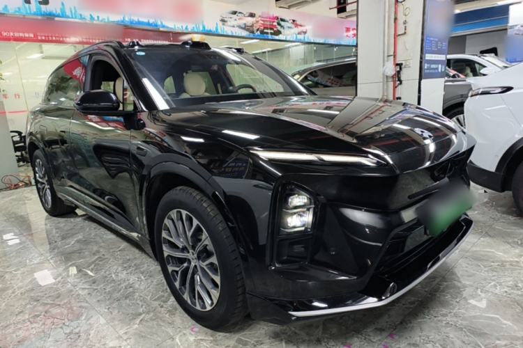 Used Nio ES6 2025 75 kWh Front Right 45 Deg